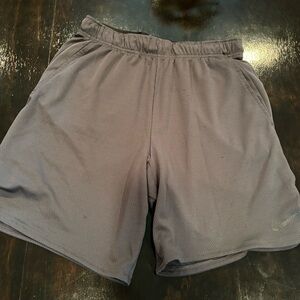 Men’s Nike short